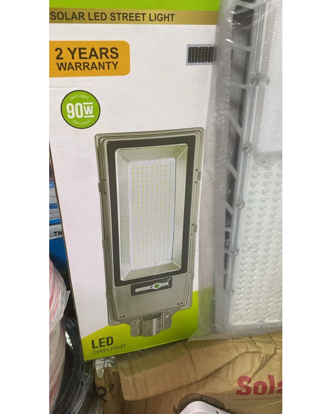C torch solar street light